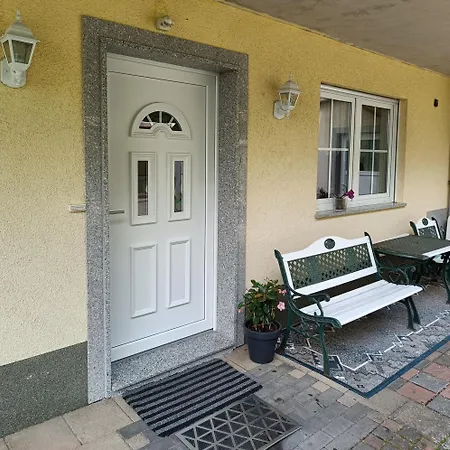 Mit Terrasse * Ettringen (Rhineland-Palatinate)
