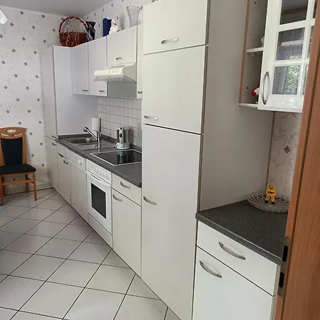 Apartment Mit Terrasse *